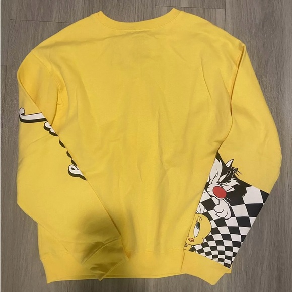 Looney Tunes Yellow Tweety Bird, Sylvester The Cat Sweatshirt Size Small NWT - Picture 2 of 2